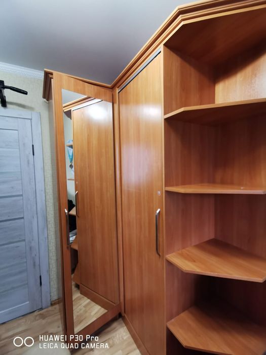 Угловой шкаф продам
