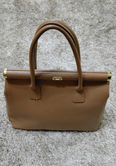 Geanta de piele fabricata in Italia