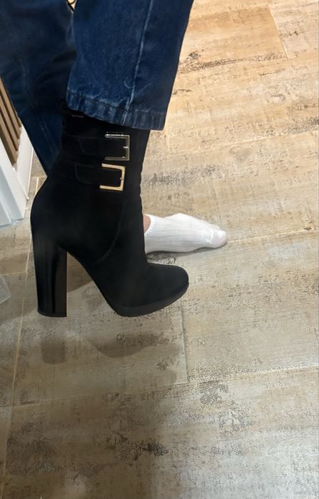 Ghete Anna Cori, marimea 37, piele