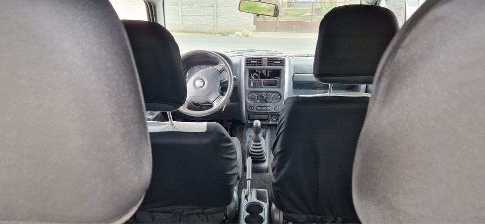 Vând Suzuki jimny
