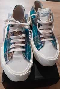 Pantofi de sport albi cu aplicatii laterale (albastru & maro)