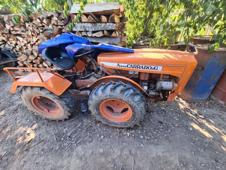 Tractoras articulat