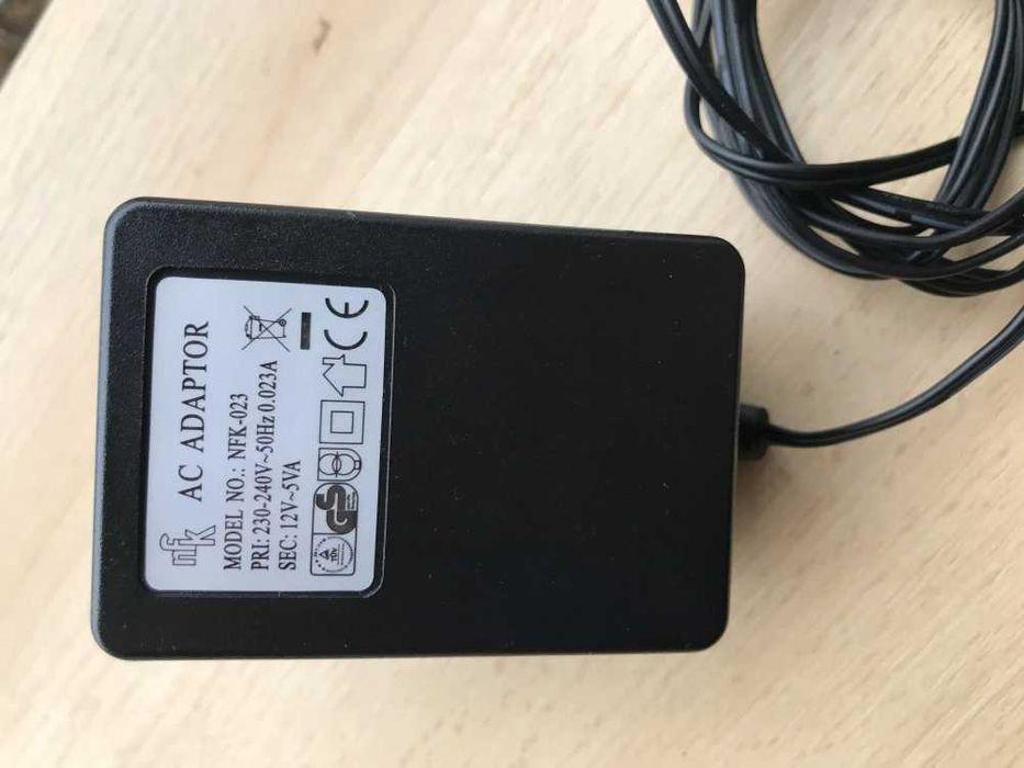 alimentator AC  12 v 5VA