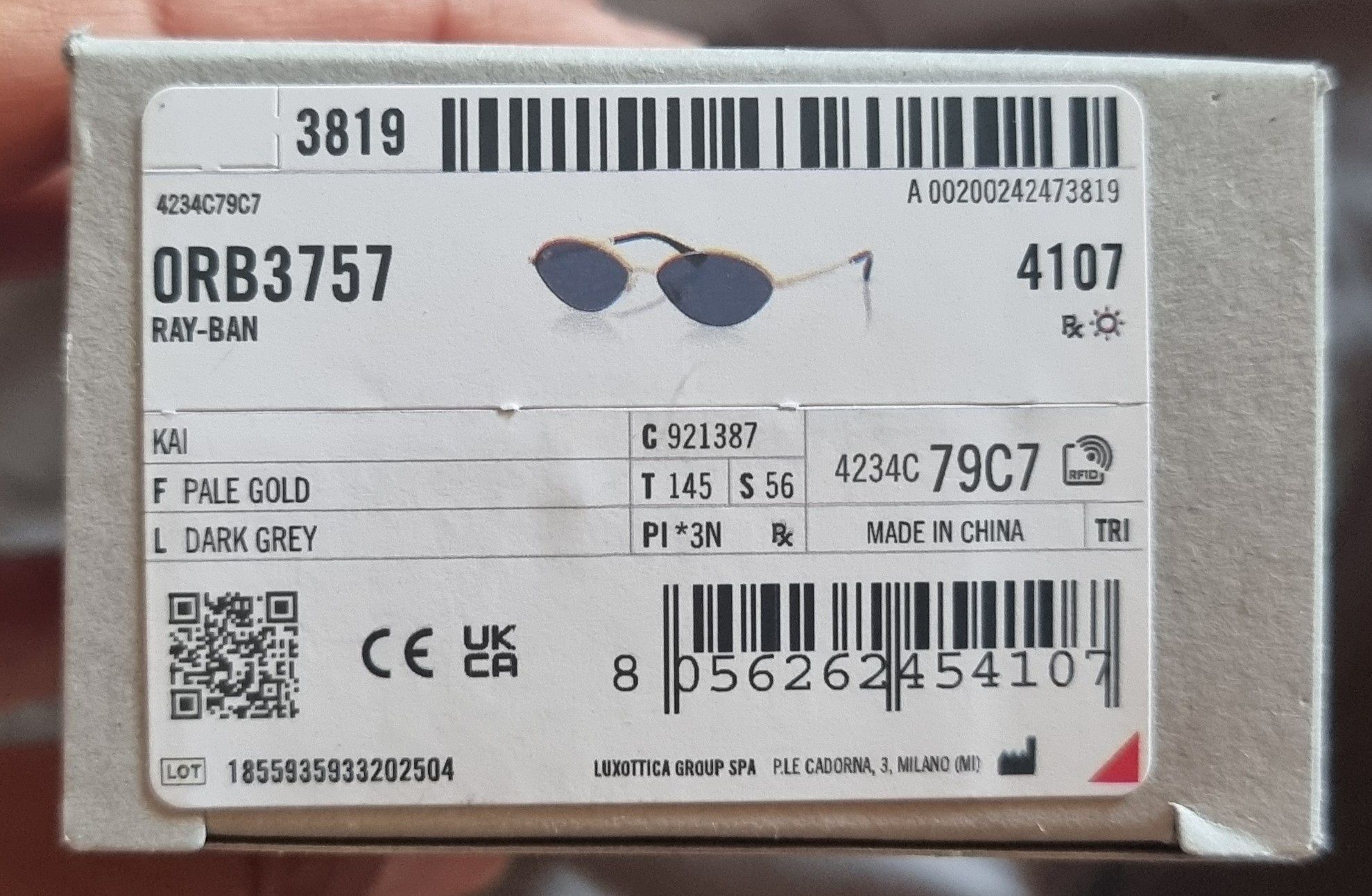 RAY-BAN Оригинални слънчеви очила нов модел KAI