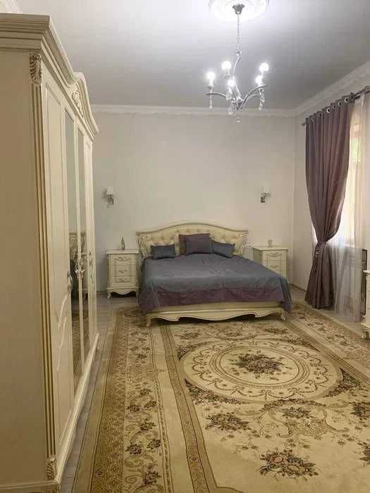 #655 Сдаётся дом ул. Уста Ширин угловой. возможно под офис