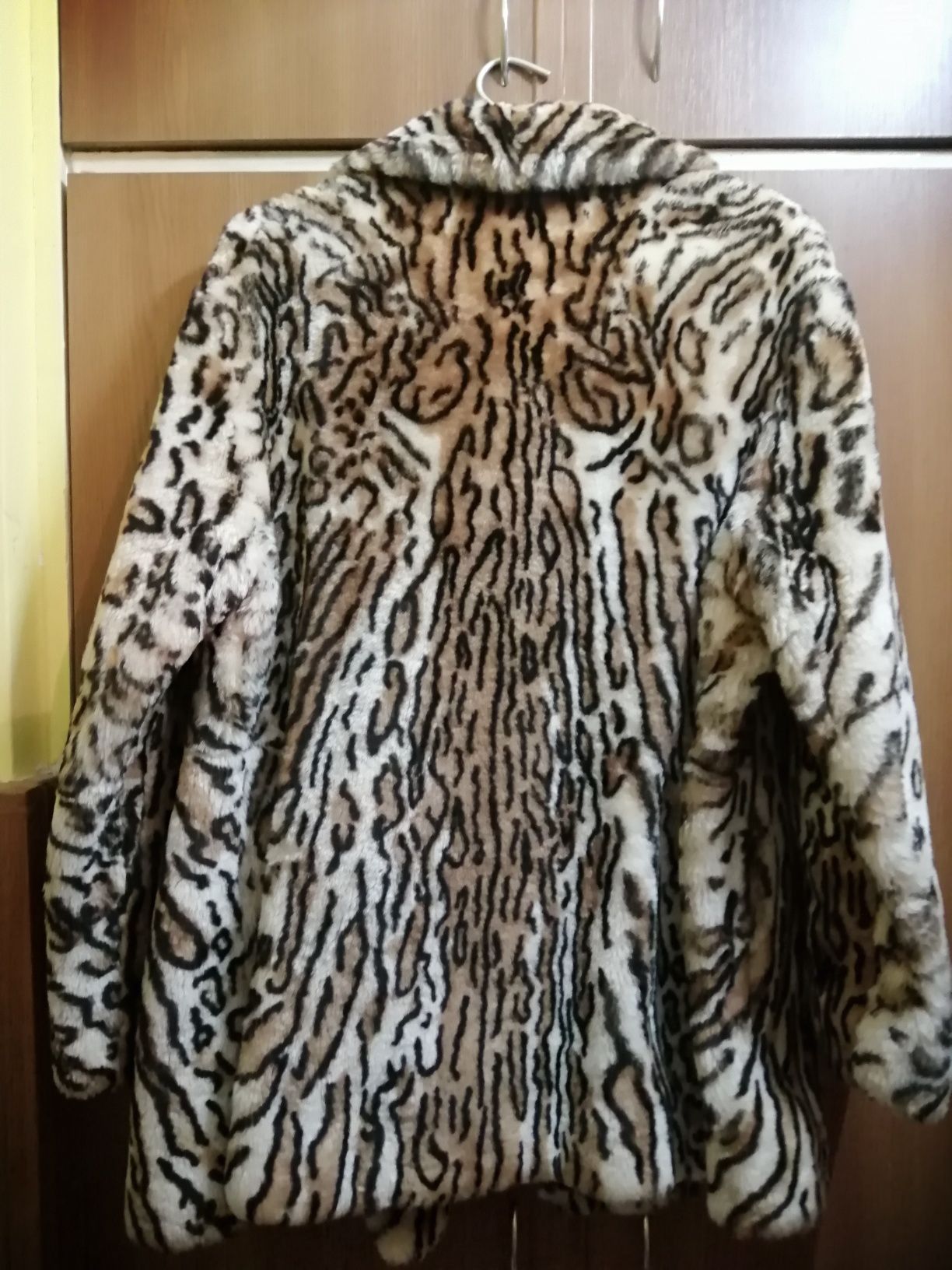 Haină de blană naturală
