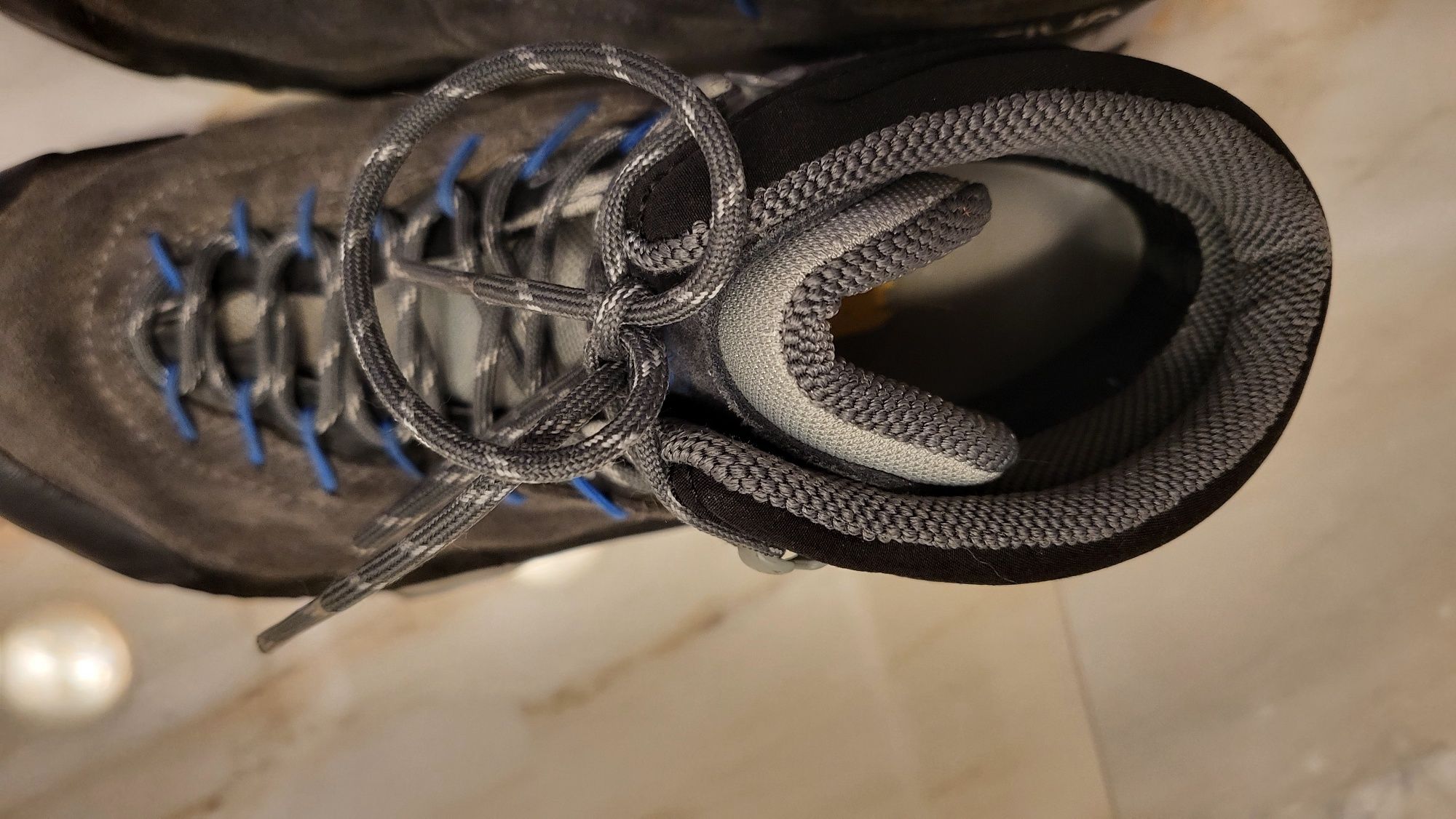 Vand bocanci dama La Sportiva - 40