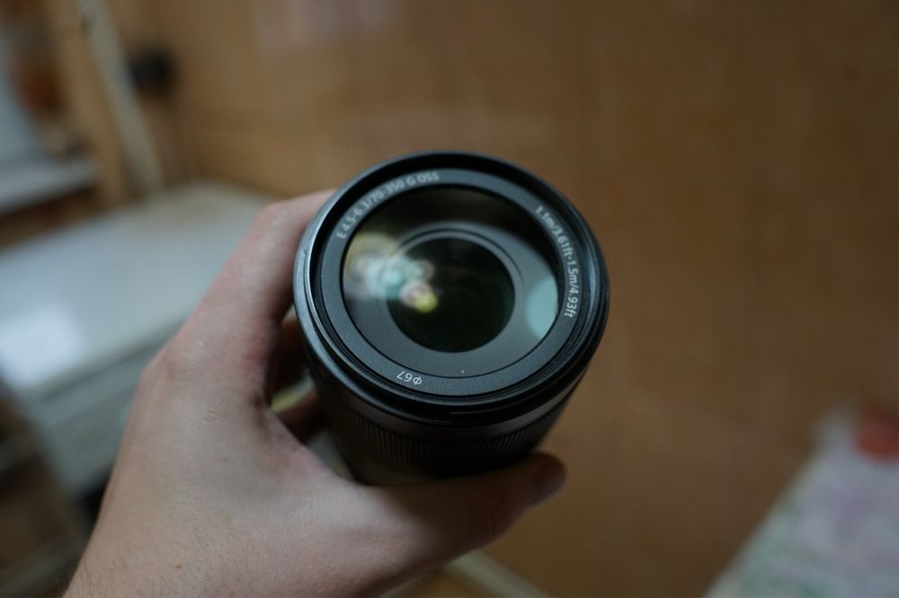 Obiectiv Sony E 70-350mm f/4.5-6.3 G OSS – stare impecabilă