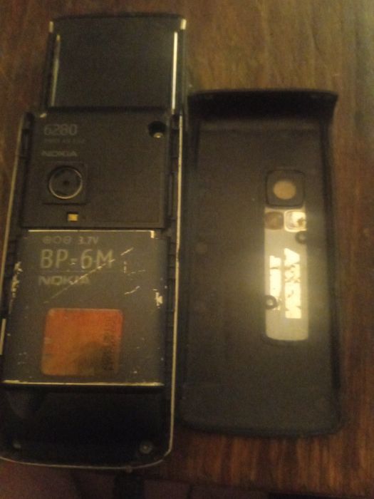 Vind doua telefoane mobile