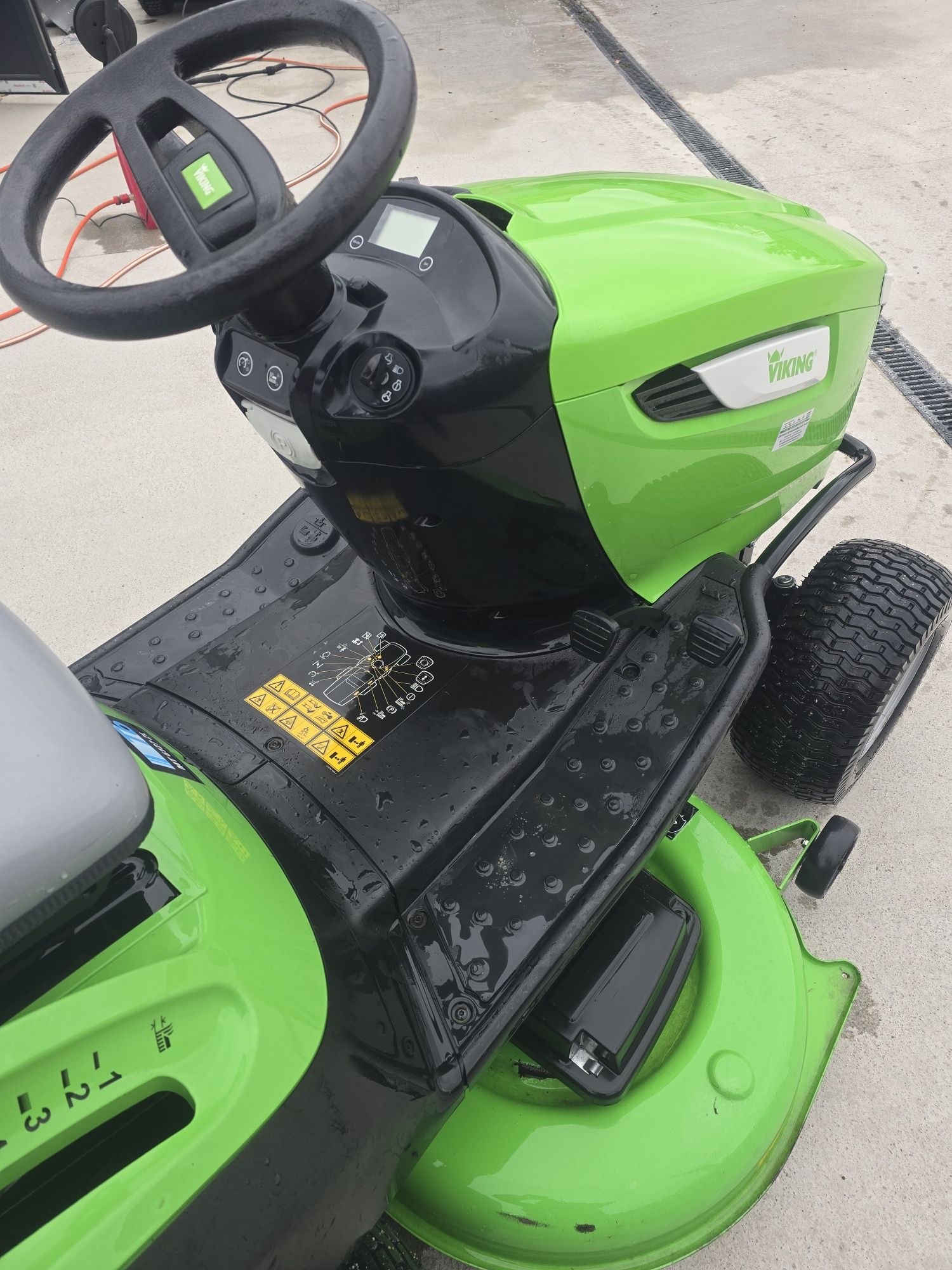 Tractoras Viking 23 cp an 2016