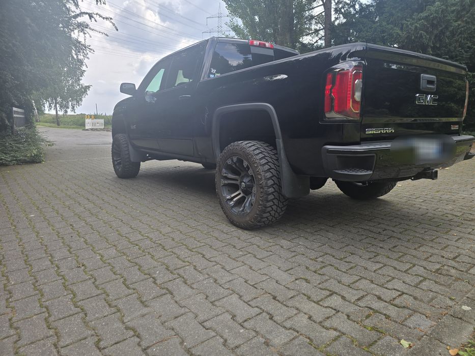 Gmc Sierra 2018 All Terrain 4x4 V8 5.3 litri