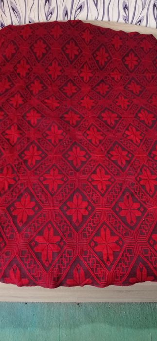 Червен чисто нов плат