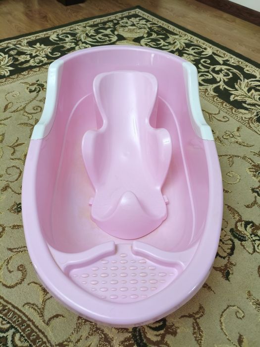 Отдам бесплатно детские туалетные аксессуары