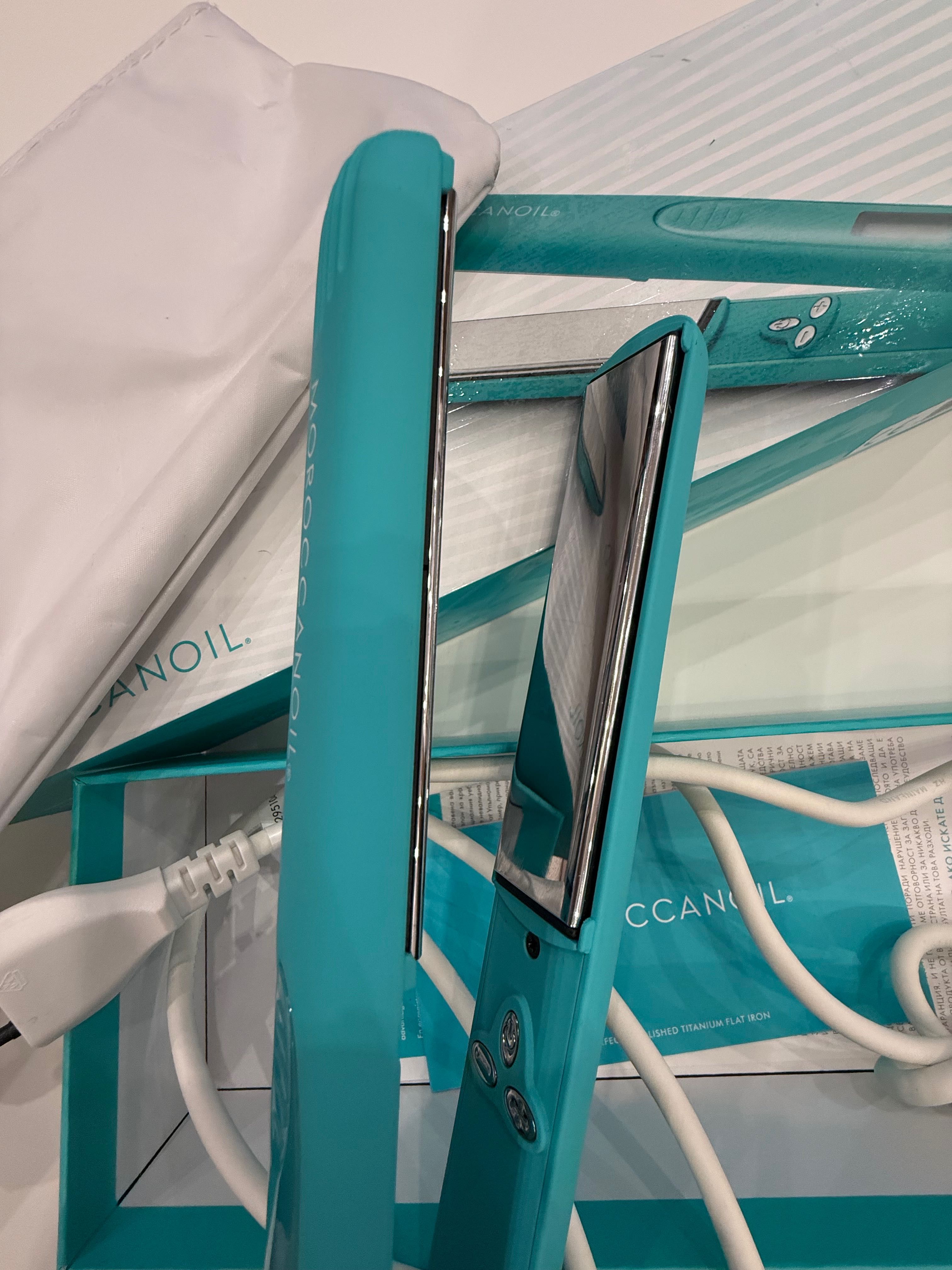 Moroccanoil Titanium Flat Iron