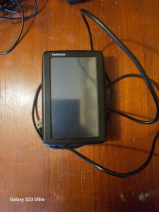 Vand gps uri TomTom si Garmin