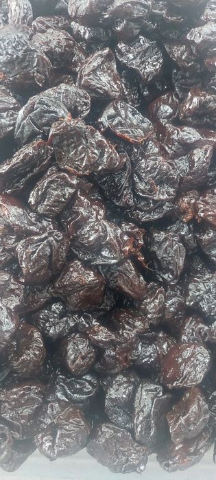 Сушени сини сливи