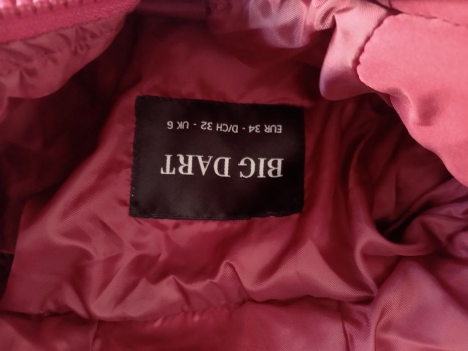 Vând geaca iarna bordo mărimea M/L