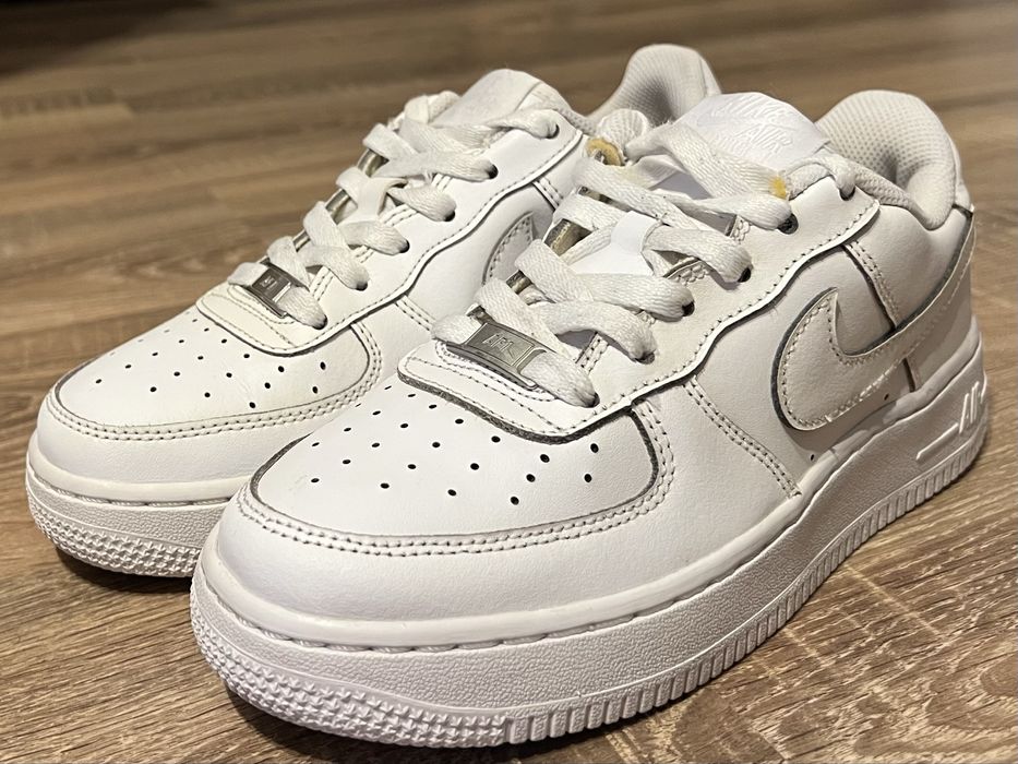 Nike Air Force 1…. Marime 36,5