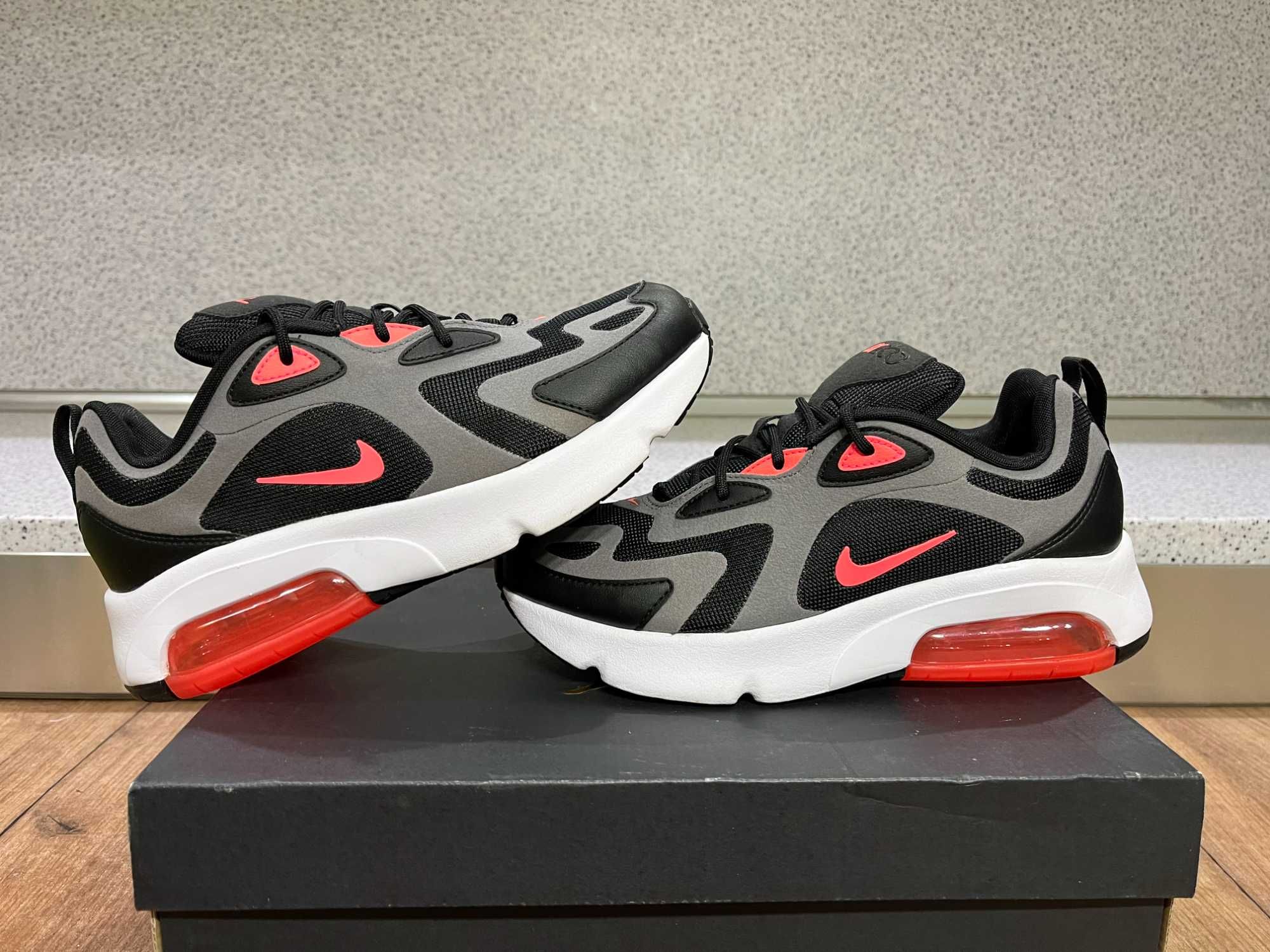 ОРИГИНАЛНИ *** Nike Air Max 200  /Black/Grey/Pink