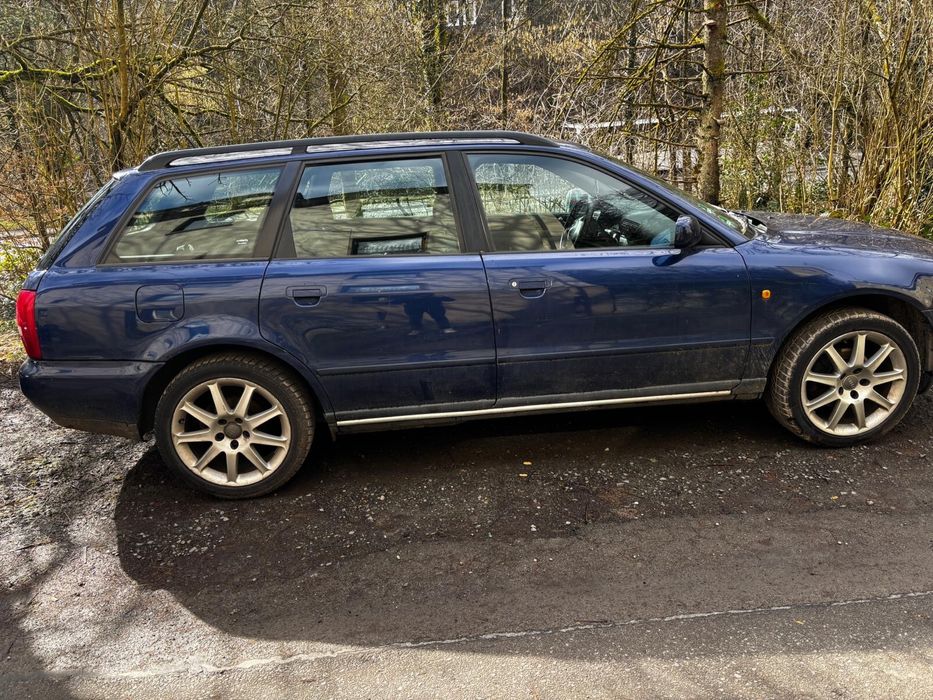 Vând Audi A4 b5