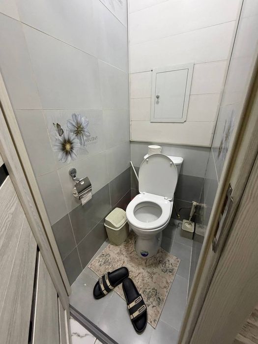 Продаётся Чиланзар Ц своя  с ремонтом 
2/2/4
Балкон 1.5x3
Тип строите