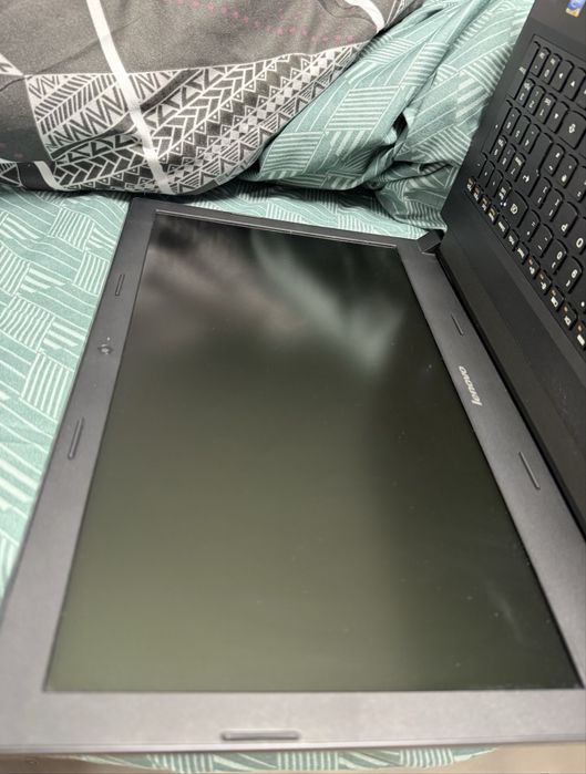 Lenovo B50 cu incarcator