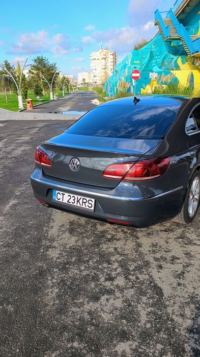 Vând Volkswagen Passat CC