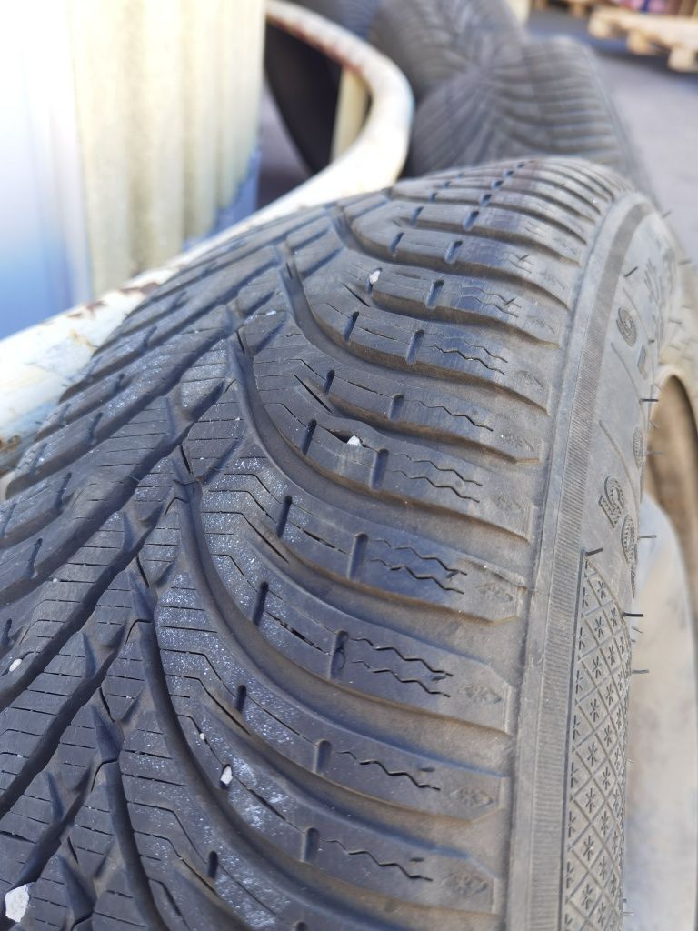 Kleber Krisalp 205/60/16 + Renault 16" 5x114.3, 7J, ET47
