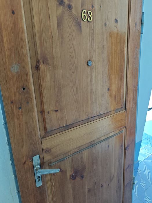 Входной дверь продоётса