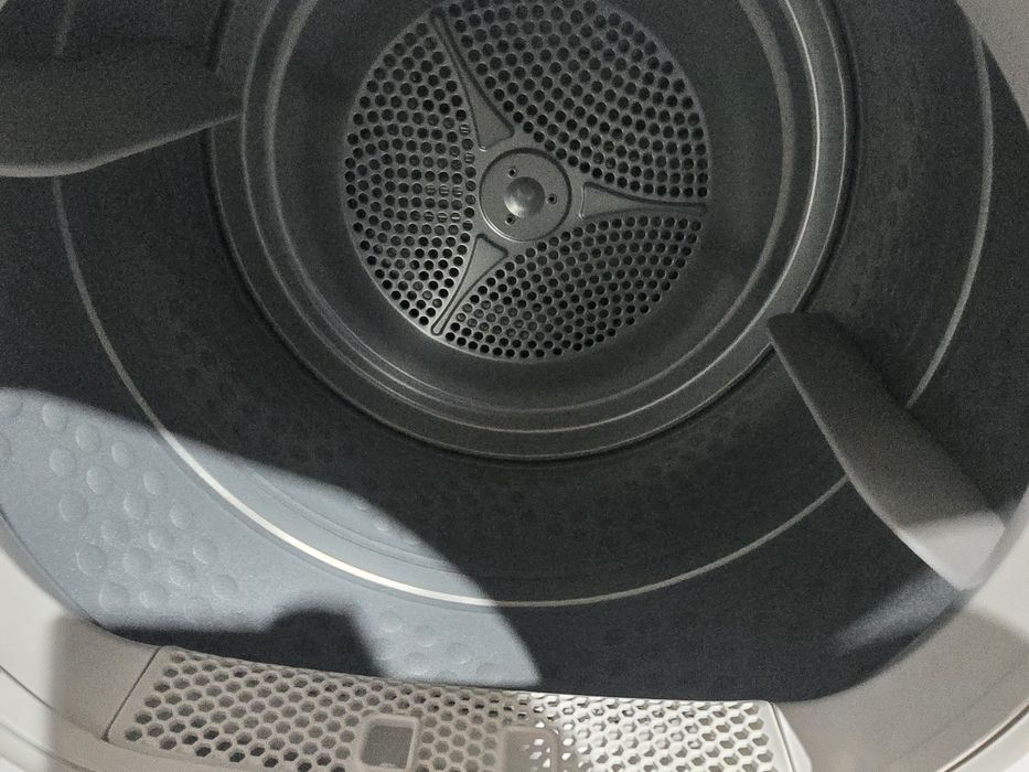 А+++Инверторна сушилня с термопомпа Hoover 8 кг