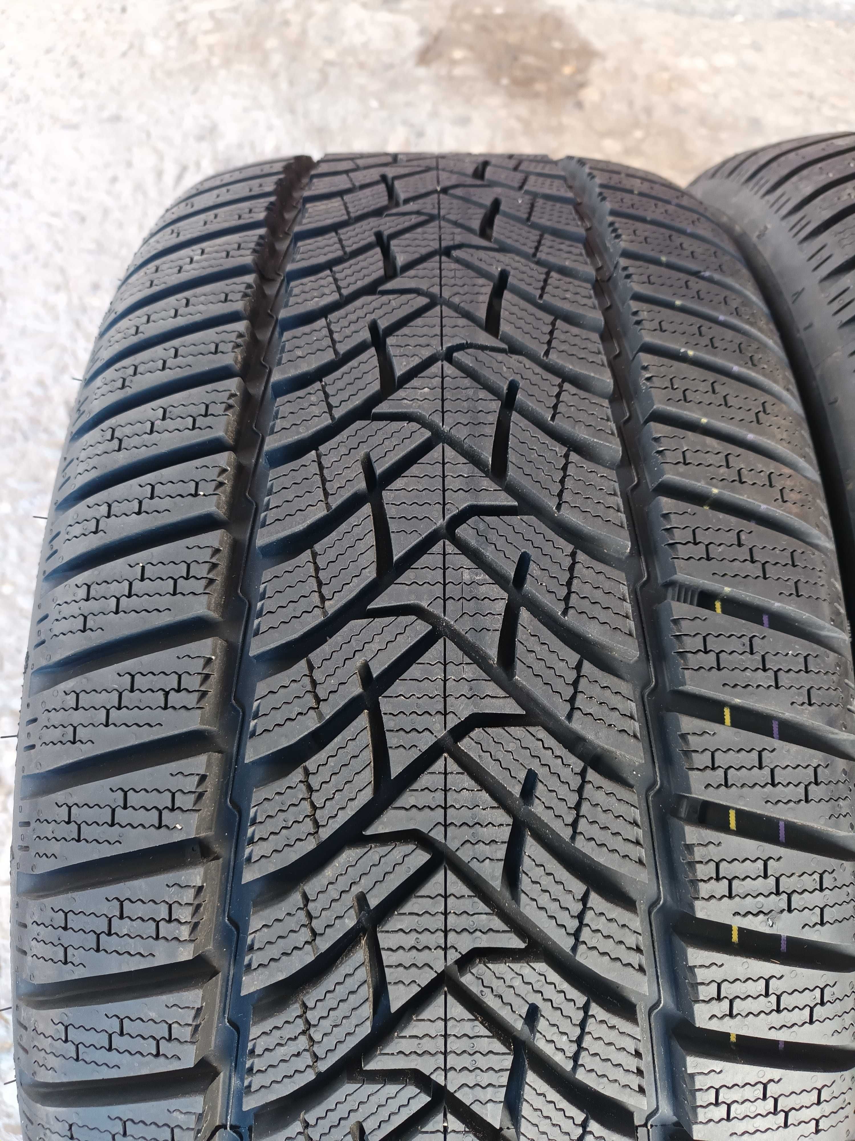 2 Нови зимни гуми 255/40 R19 Dunlop WInter Sport 5 100V M+S XL Germany