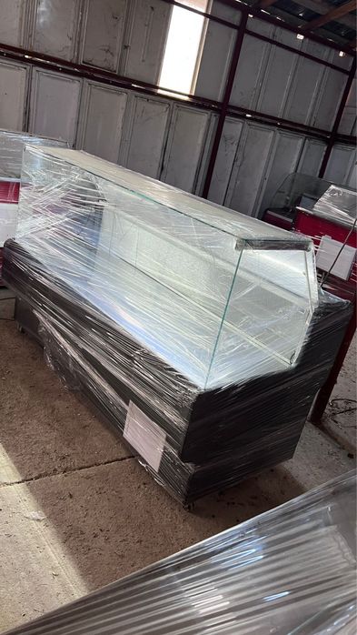 Vitrina frigorifica orizontala pentru carnuri/ brânzeturi