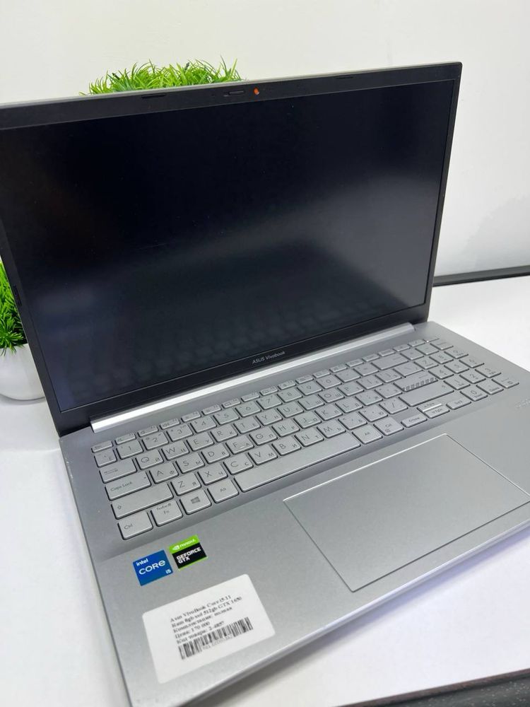 Asus VivoBook Core i5-11