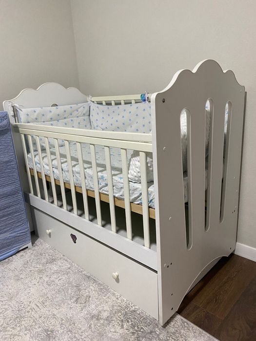 Продам кроватку в хорошем состоянии