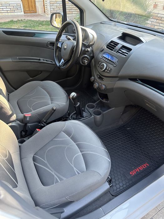 Spark 2018 yil 2 pazitsa mexanika 102000 km yurgan