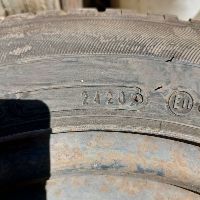 Зимни гуми 165 70 13 sumitomo