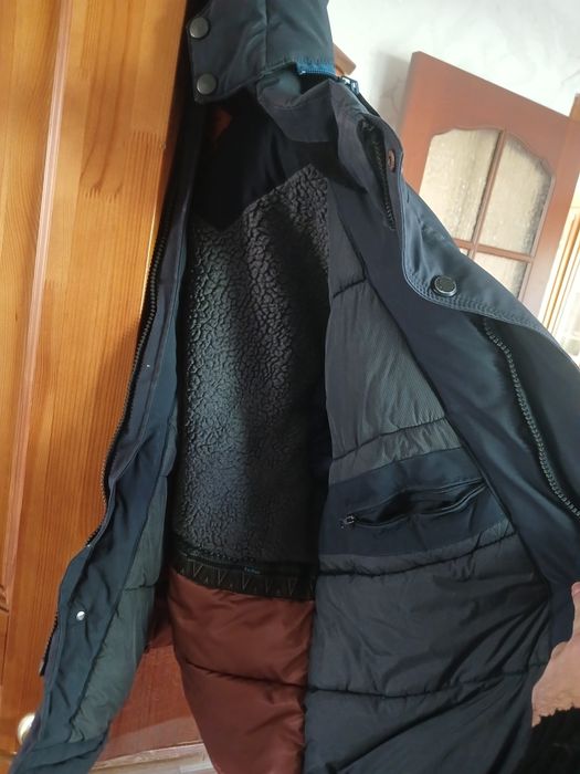 Продам  куртку  бу,  в хорошем состоянии качественно хорошая
