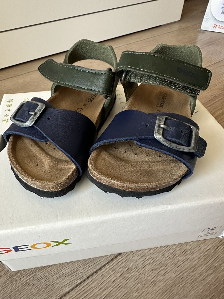 Детски сандали GEOX