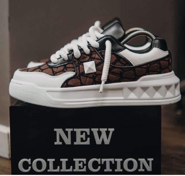 Adidasi Sneakers garavani