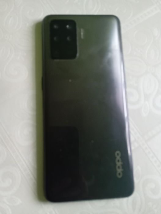 Oppo жақсы ұсталған