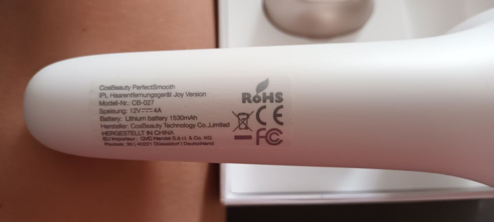 Vând aparat de epilat cu IPL CosBeauty