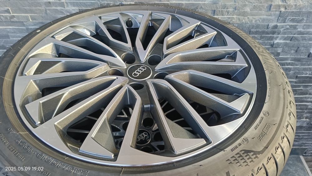 Jante originale audi A6 C8 "19, bicolor, Bridgestone 245 45 R19 AO