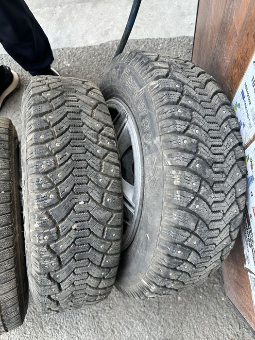 Шины с дисками 185/70 R14
