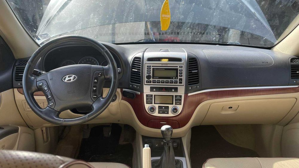 само на части Hyundai Santa Fe