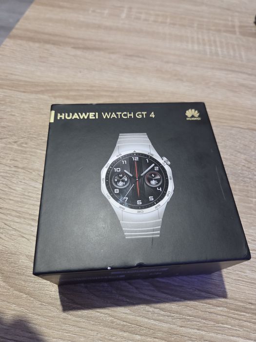 Huawei Watch GT 4 Silver – ca nou, complet la cutie