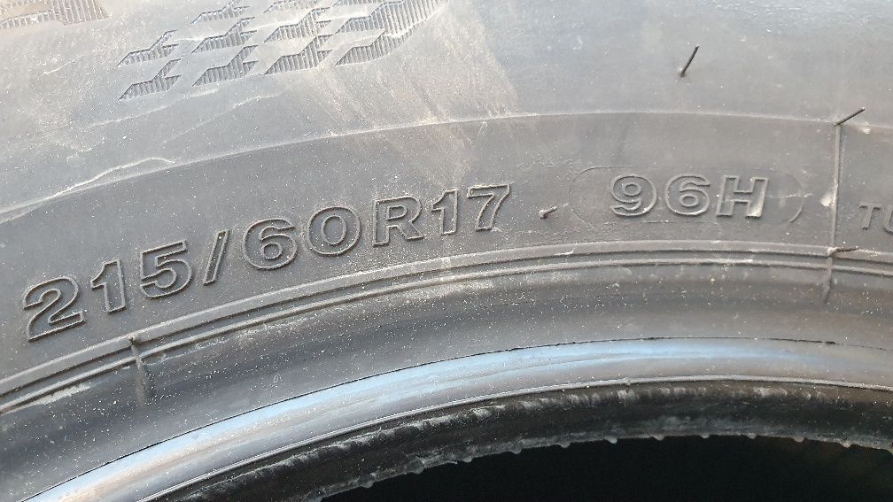 Bridgestone Turanza 4 anvelope VARA  215/60/R17 H96 
Bridgestone Turan