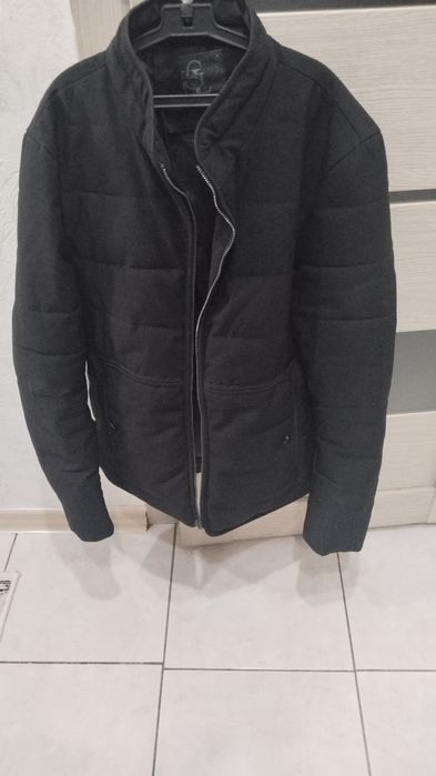 Куртки зимние в отличном состояний