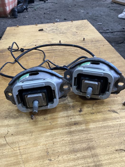 Range rover sport 2012година 3.0d 245кс Тампони двигател