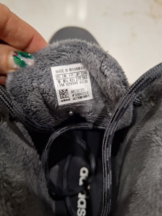 Намалям-Мъжки кецове на адидас  номер 42 1/2