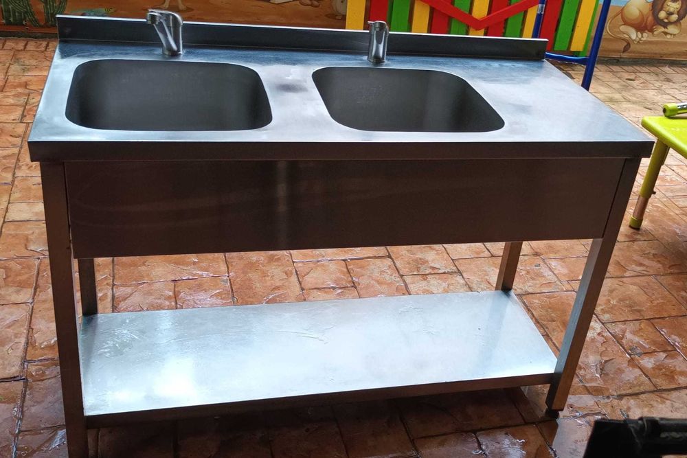 Utilaje bucătărie Horeca - Chiuvete/Vitrina frigorifica